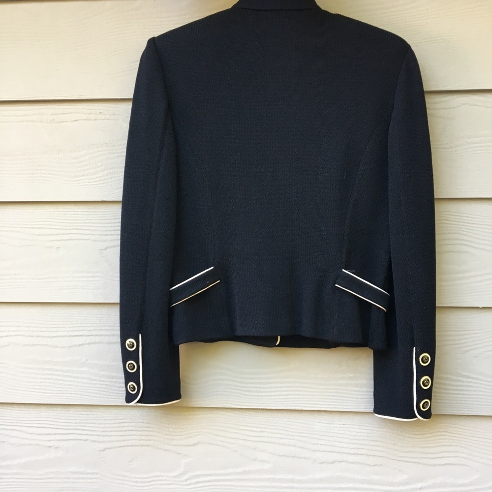 St. John jacket size 4 - Picture 9 of 9